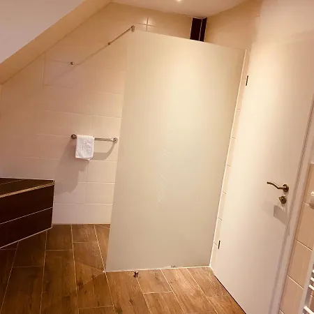 Hessboegel Vendégház 3*